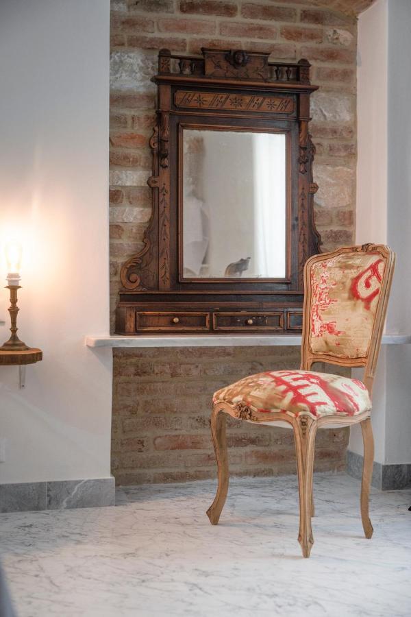 Carrara Bella Bed and Breakfast Exteriör bild